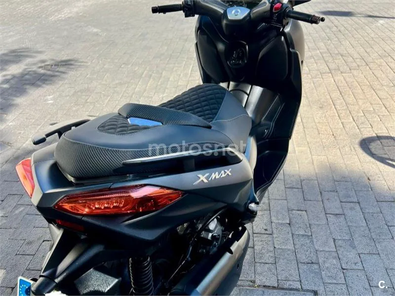 Yamaha XMAX 300 - Vista 8
