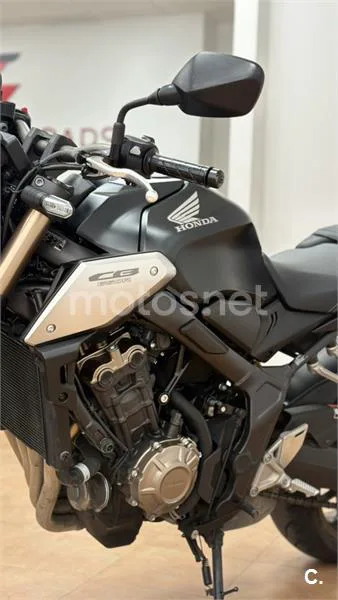 Honda CBR650R - Vista 5