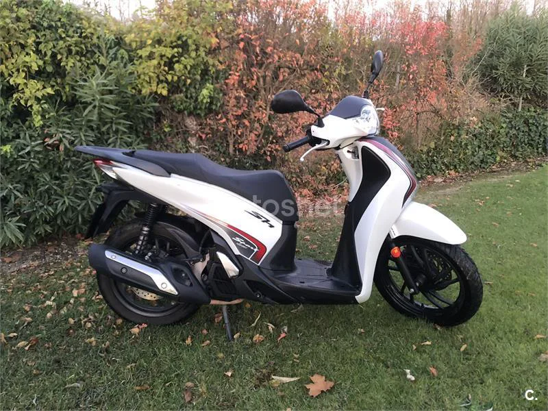Honda SH125i 2500 € 2016 Girona - 1