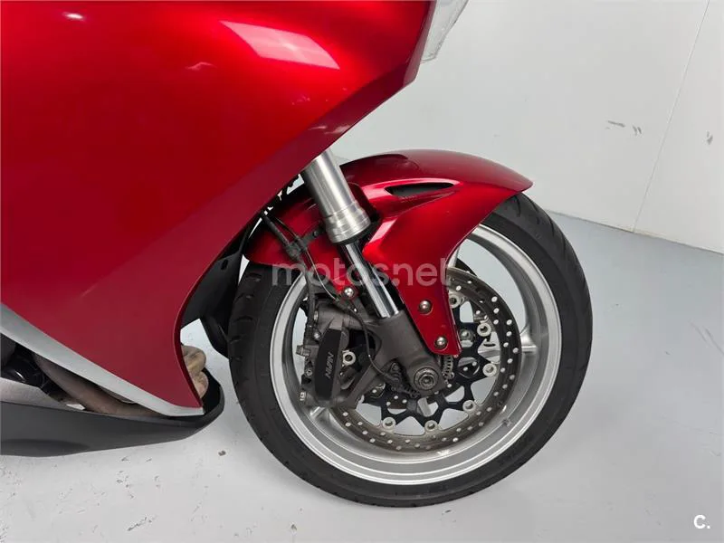 Honda VFR1200F - Vista 4