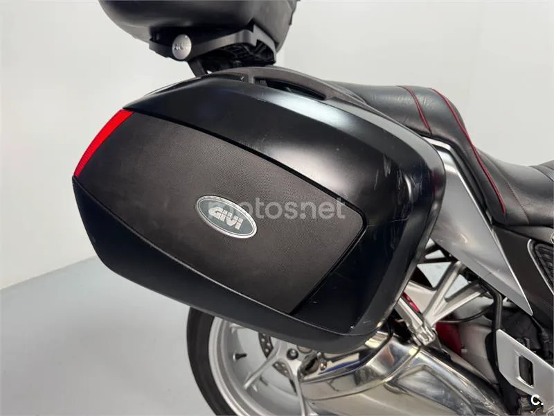 Honda VFR1200F - Vista 9