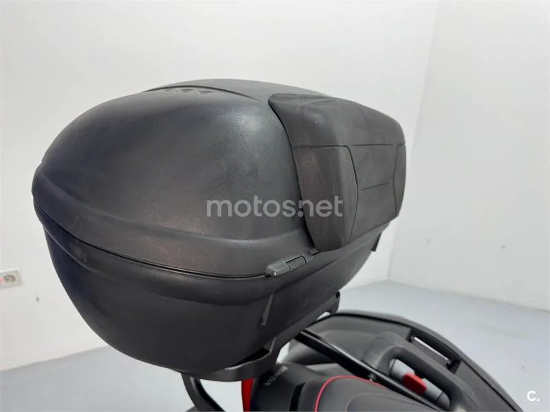 Honda VFR1200F - Vista 10