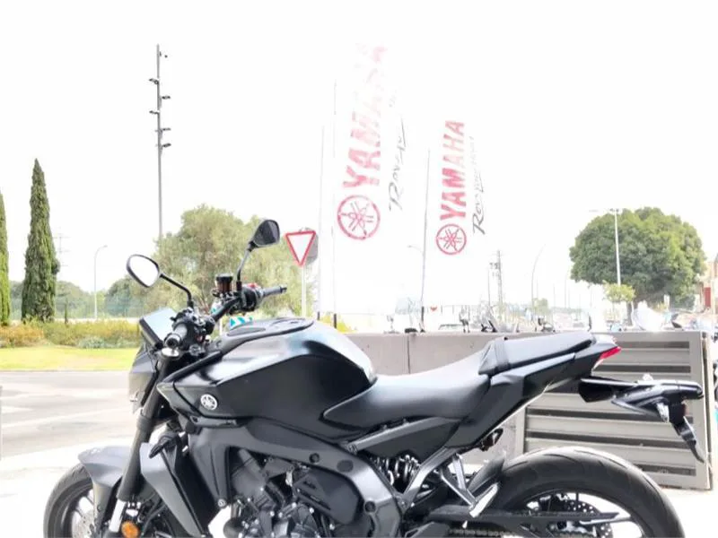 Yamaha MT-09 - Vista 3