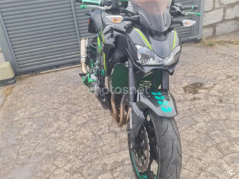 Kawasaki Z900 - Vista 8