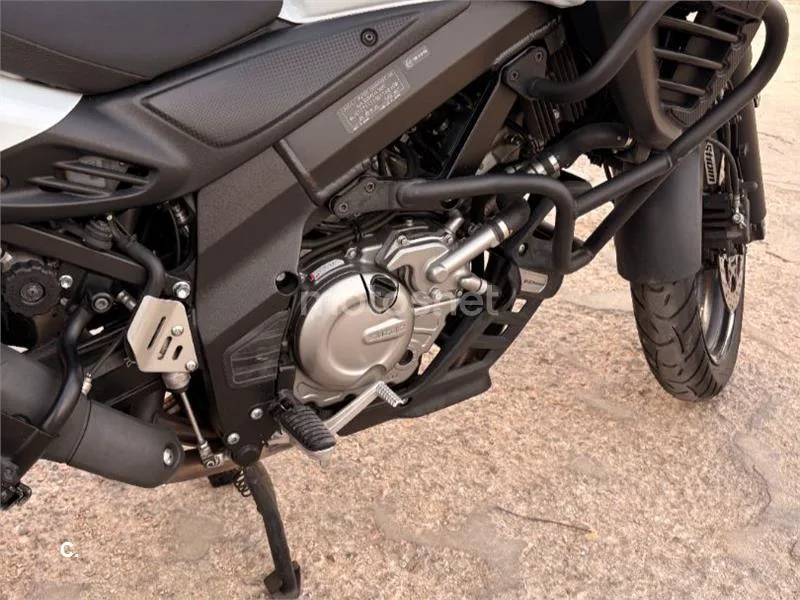 Suzuki V-Strom 650 - Vista 11
