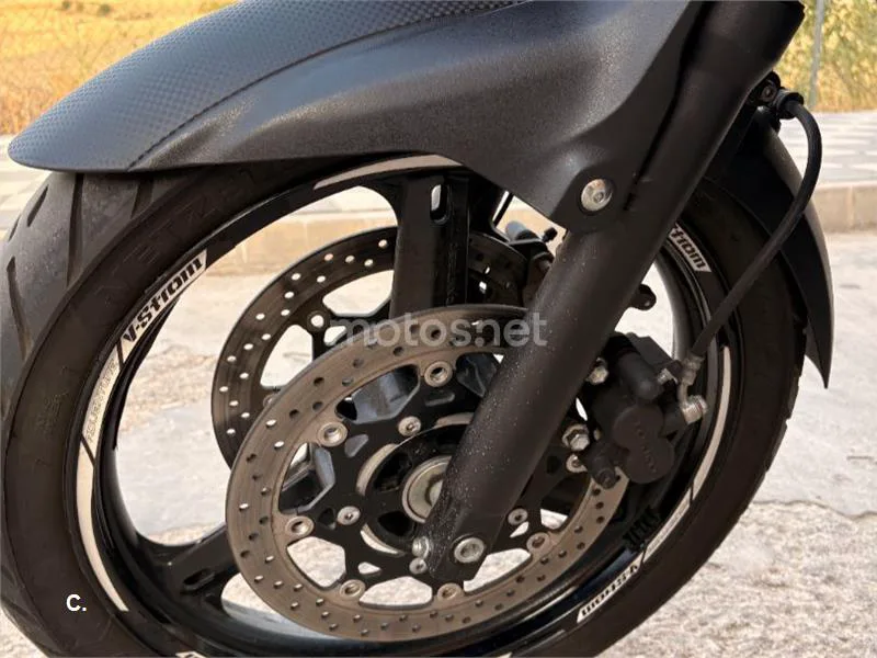 Suzuki V-Strom 650 - Vista 14
