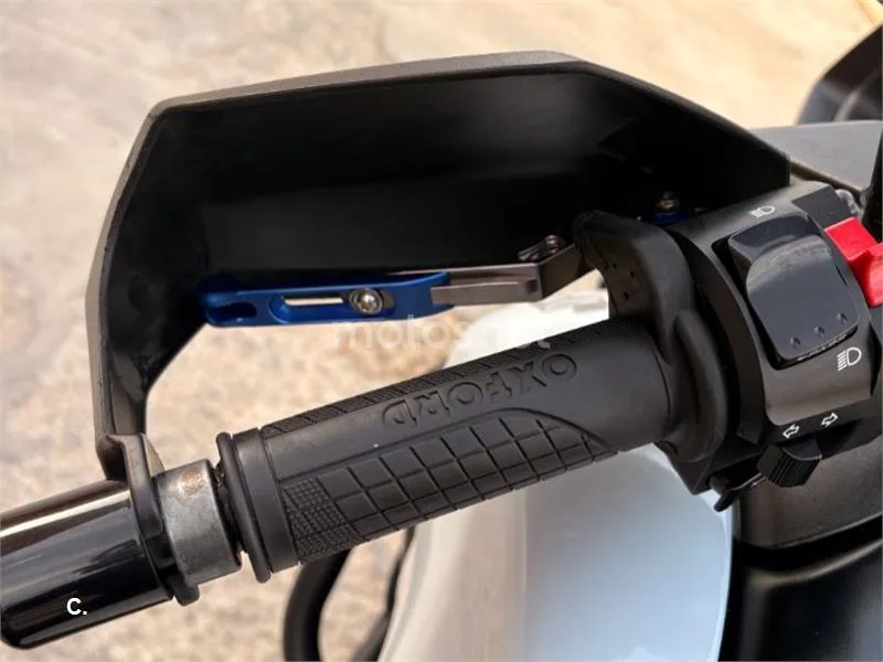 Suzuki V-Strom 650 - Vista 8