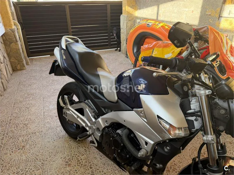 Suzuki GSR600 1600 € 2006 Castellón - 2