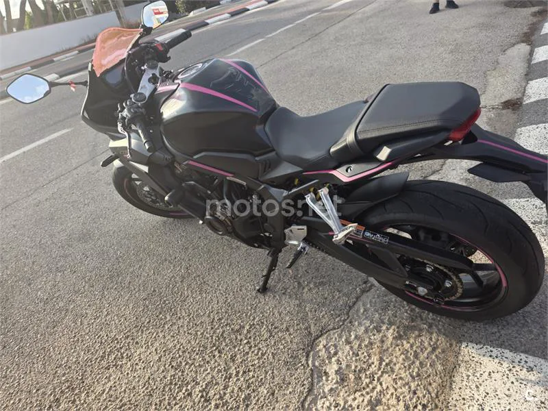 Honda CBR650R - Vista 8