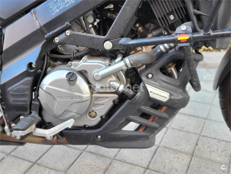 Suzuki V-Strom 650 - Vista 8