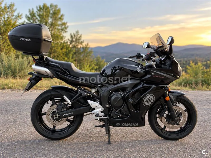 Yamaha FZ1 Fazer - Vista 17