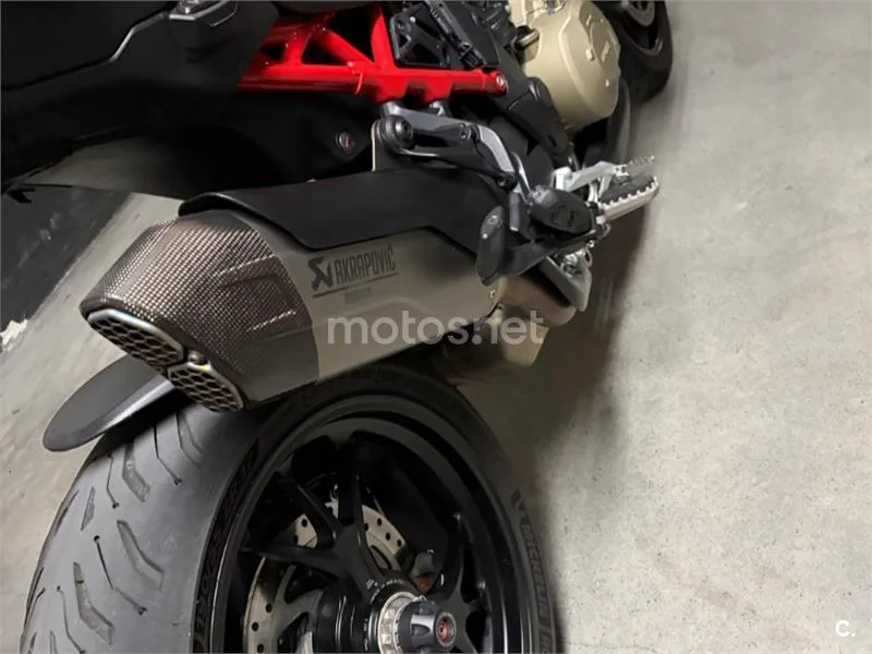 Ducati Multistrada V4 - Vista 3