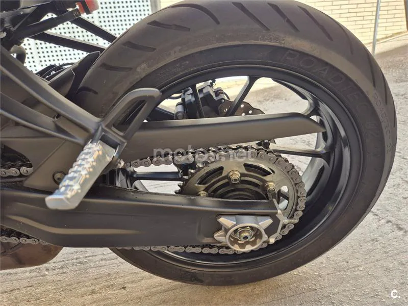Yamaha MT-07 - Vista 7