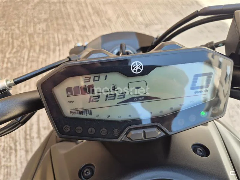 Yamaha MT-07 - Vista 9