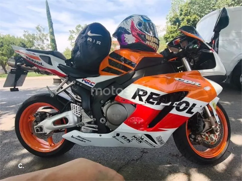 Honda CBR1000RR Fireblade - Vista 3