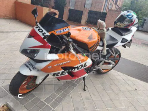 Honda CBR1000RR Fireblade - Vista 4