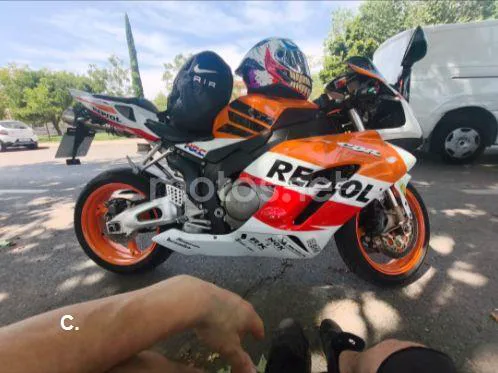 Honda CBR1000RR Fireblade - Vista 5