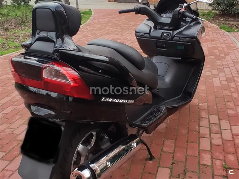 Suzuki Burgman 200 - Vista 3