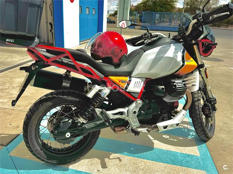 Moto Guzzi V85 TT - Vista 4