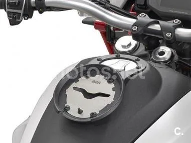 Moto Guzzi V85 TT - Vista 9