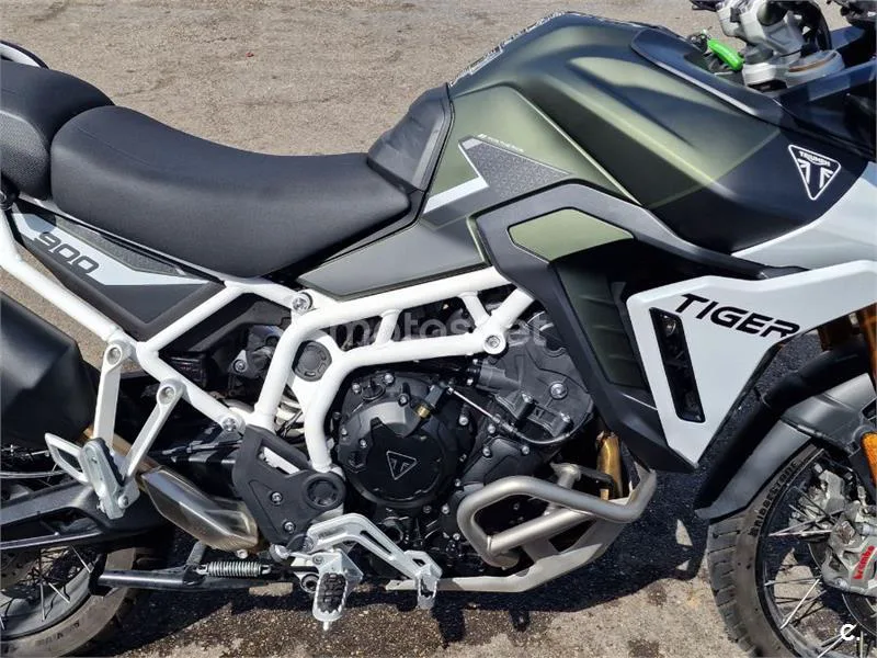 Triumph Tiger 900 - Vista 3