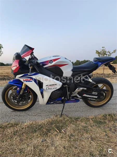 Honda CBR1000RR Fireblade - Vista 3
