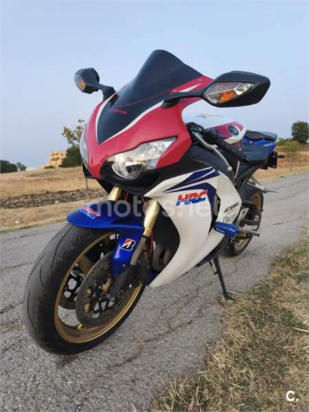 Honda CBR1000RR Fireblade - Vista 4