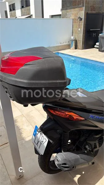 Yamaha XMAX 125 - Vista 6