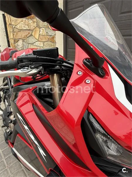 Honda CBR650R - Vista 7