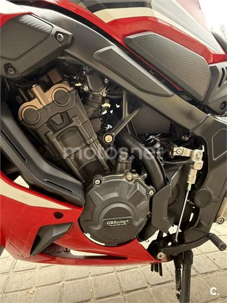 Honda CBR650R - Vista 8