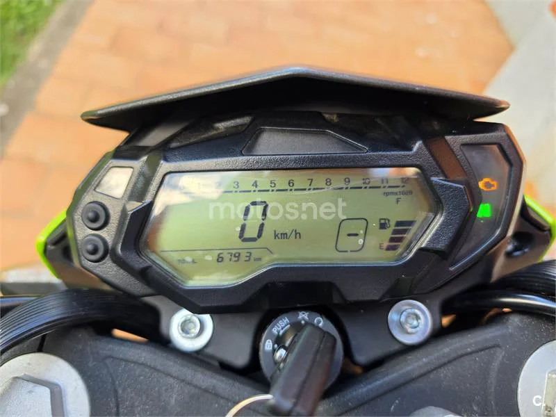 Benelli BN 125 - Vista 11