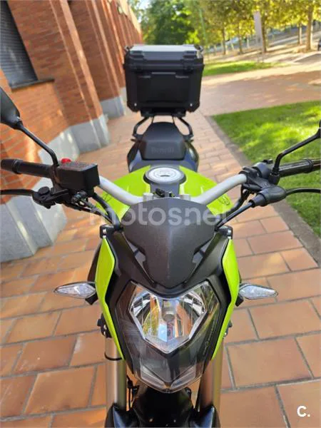 Benelli BN 125 - Vista 5
