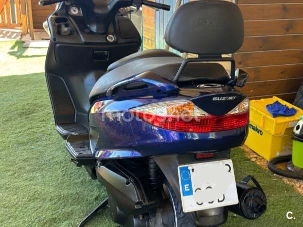 Suzuki Burgman 125 - Vista 6