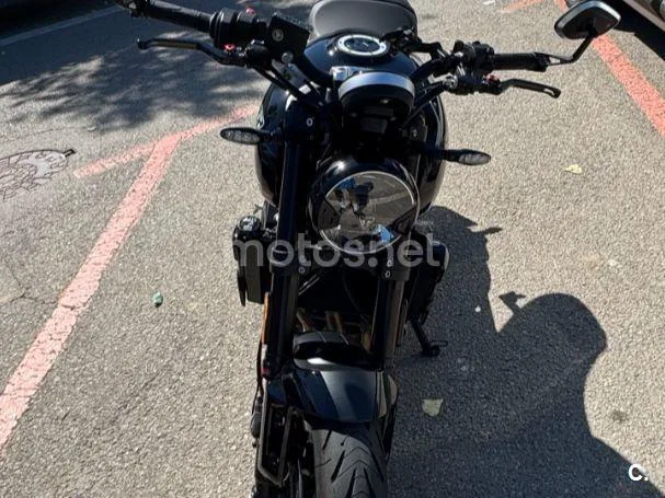 Triumph Trident 660 - Vista 7