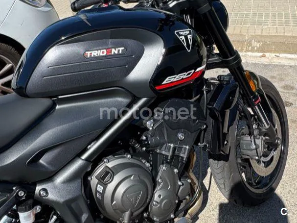 Triumph Trident 660 - Vista 9