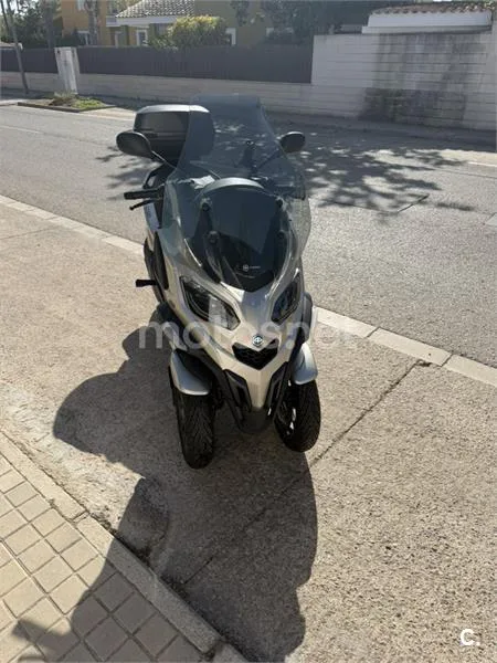 Piaggio MP3 400 - Vista 4
