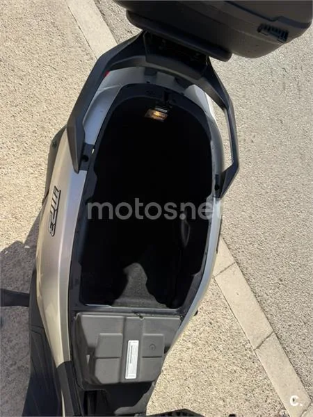 Piaggio MP3 400 - Vista 5