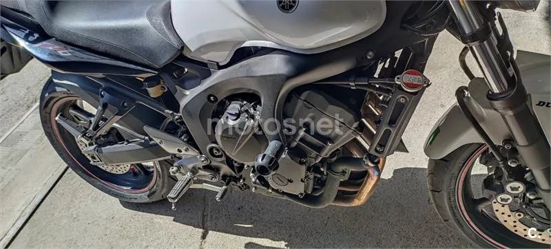 Yamaha FZ6 S2 - Vista 3