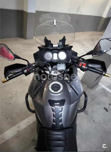 Suzuki V-Strom 650 - Vista 5