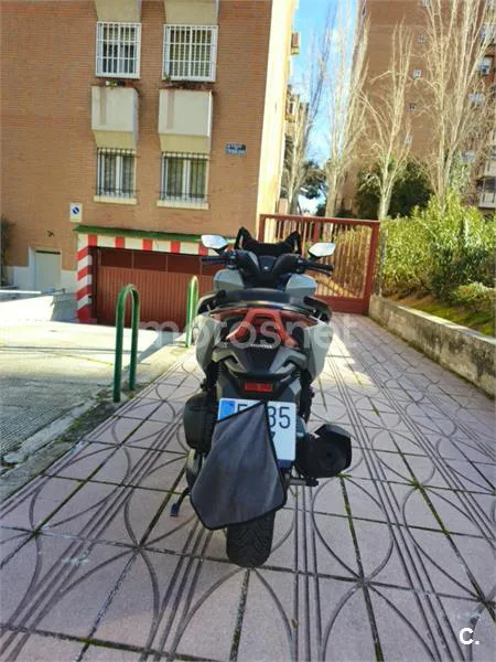 Honda Forza 125 - Vista 3