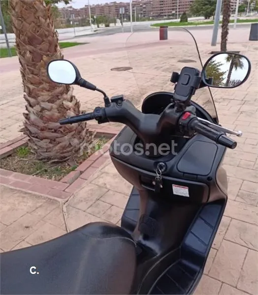 Suzuki Burgman 125 1350 € 2014 Toledo - 2
