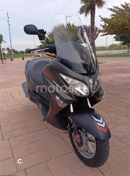 Suzuki Burgman 125 - Vista 3