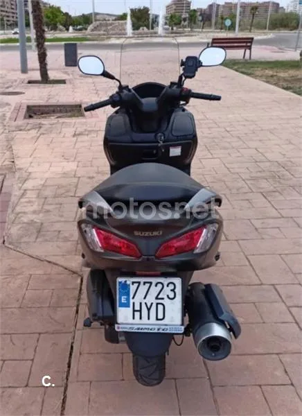 Suzuki Burgman 125 - Vista 6