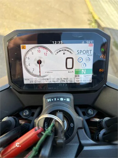 Honda CB750 Hornet - Vista 12