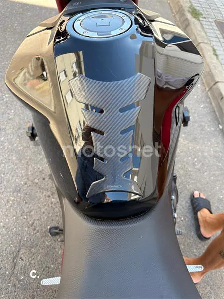 Honda CB750 Hornet - Vista 9