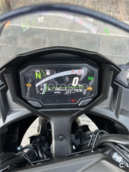Kawasaki Ninja 650 - Vista 4