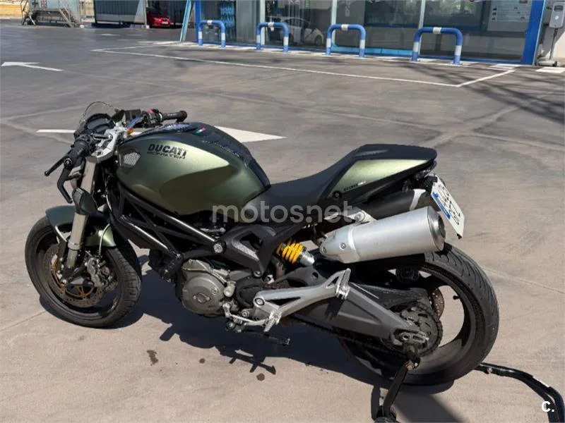 Ducati Monster 696 3300 € 2008 Madrid - 1