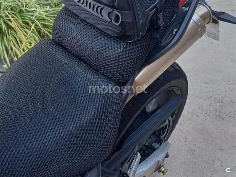 Yamaha MT-03 - Vista 10