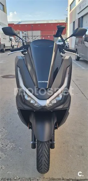 Honda PCX125 - Vista 3