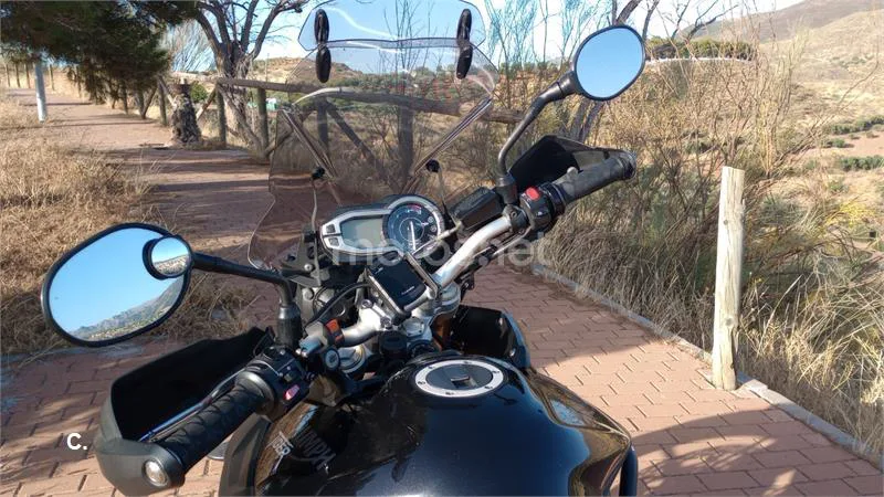 Triumph Tiger 800 - Vista 8